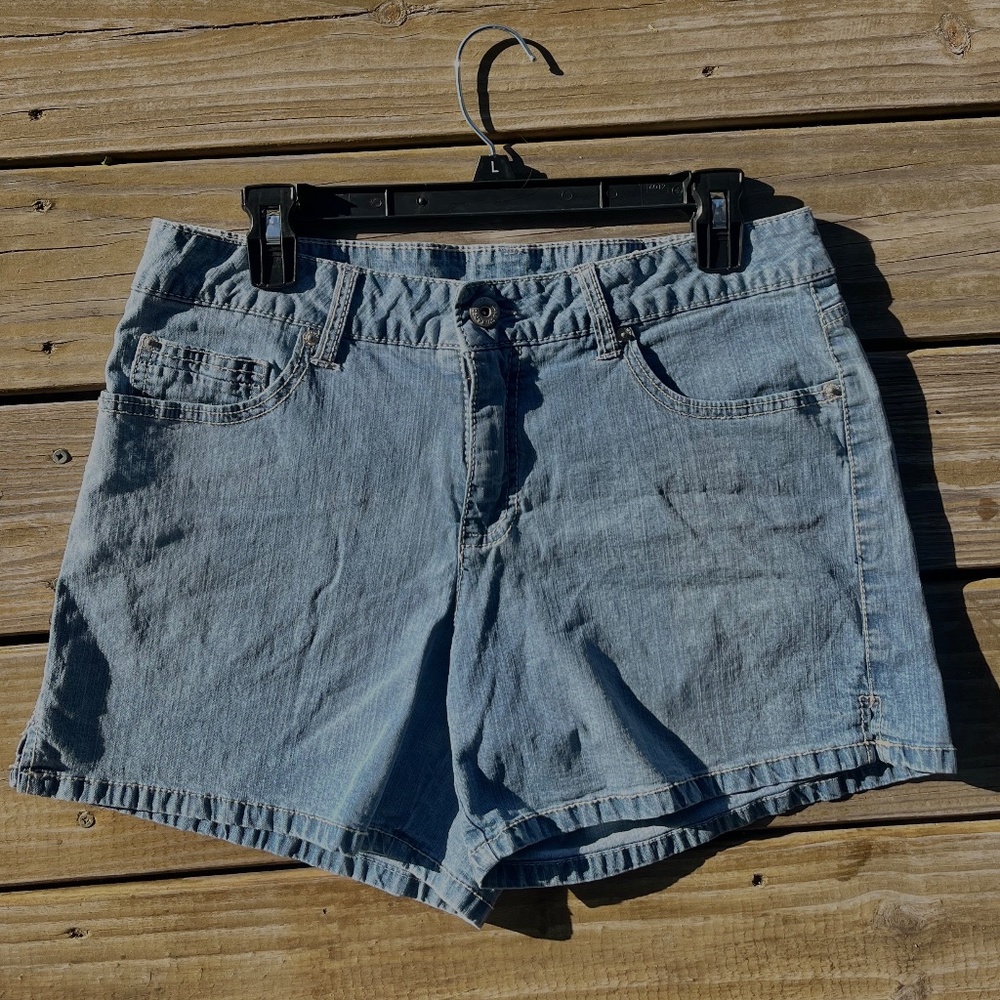 Vintage Faded Glory Jean Shorts| Women's Jean Shorts| Size 10